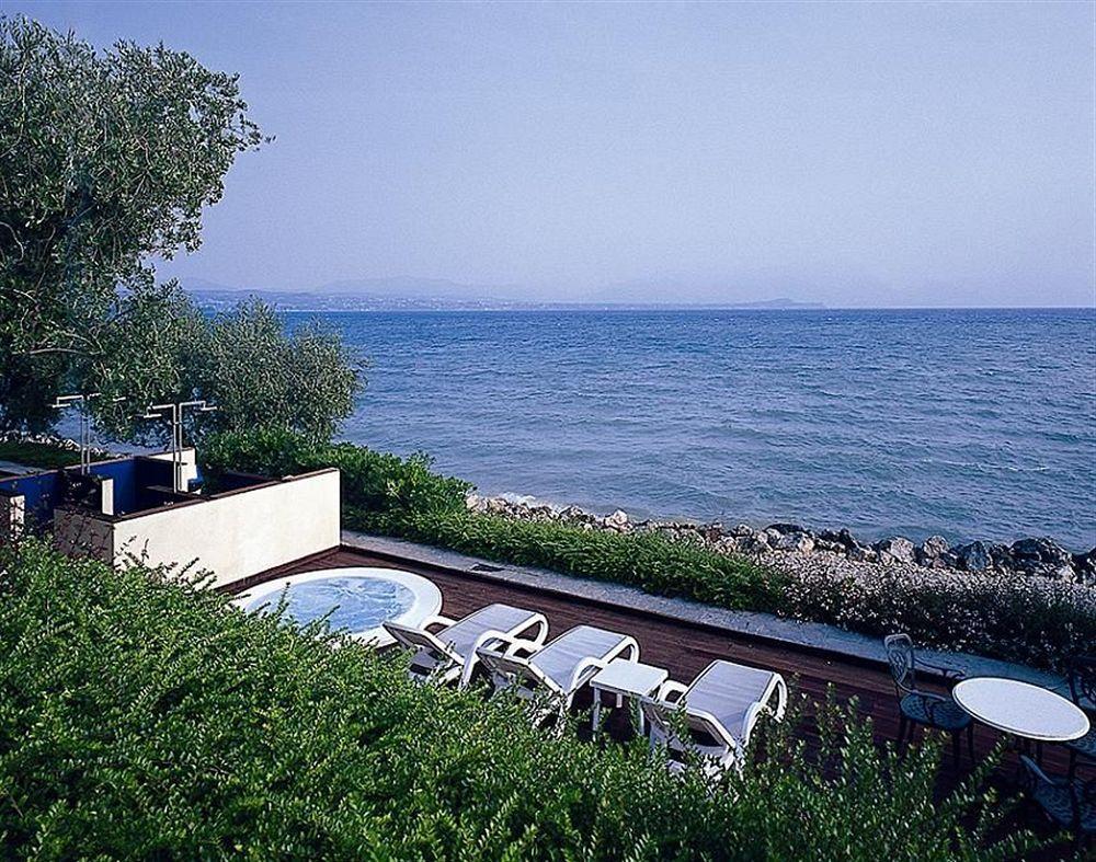 Hotel Acquaviva Del Garda Desenzano del Garda Exterior photo